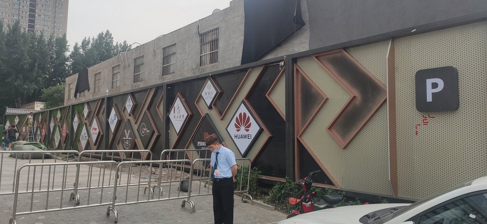 新能源充电站标识系统设计规范_充电桩导视与安全标识
