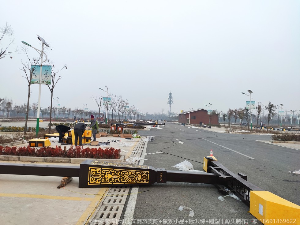 昆明池景区路灯灯头仿汉宫灯造型细节